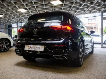 Volkswagen Golf VIII 2.0 TSI R-Line 4Motion LED Plus