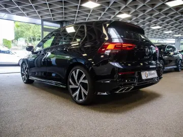 Volkswagen Golf VIII 2.0 TSI R-Line 4Motion LED Plus