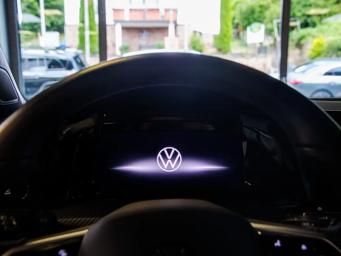 Volkswagen Golf VIII 2.0 TSI R-Line 4Motion LED Plus