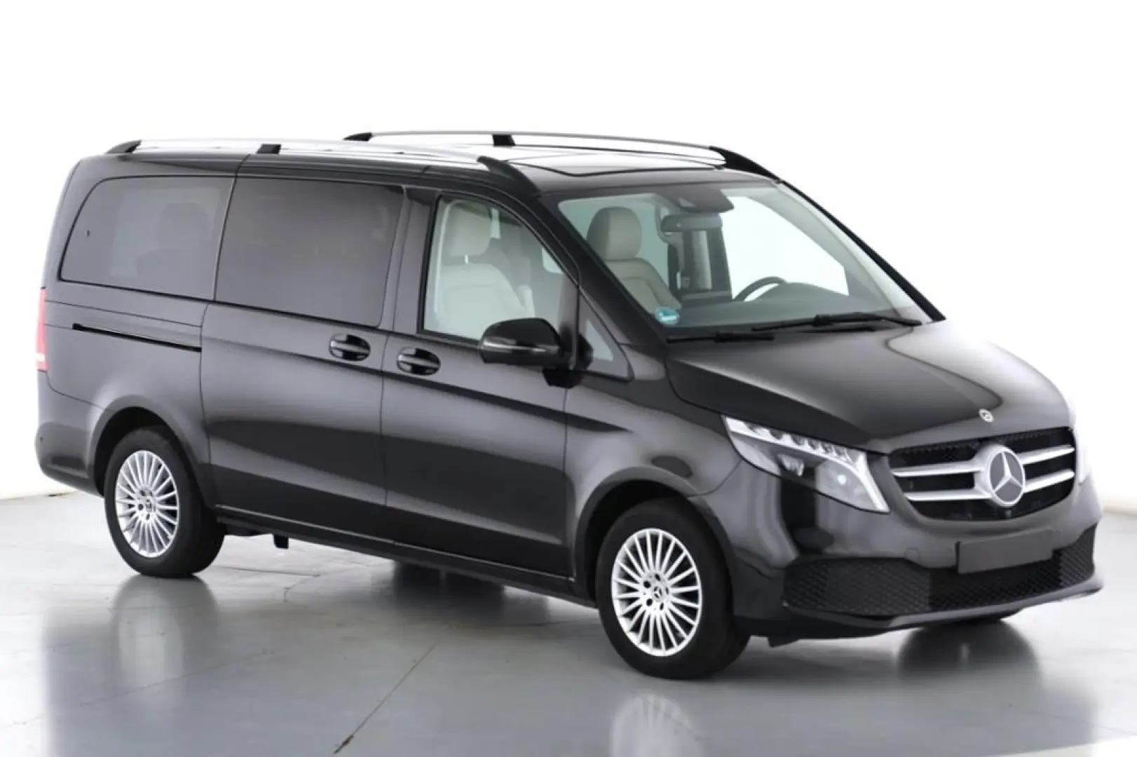 V 220 d AVANTGARDE EDITION Lang 360 Grad Kamera