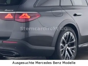 E 300 de 4MATIC T All-Terrain AIRMATIC AHK NIGHT