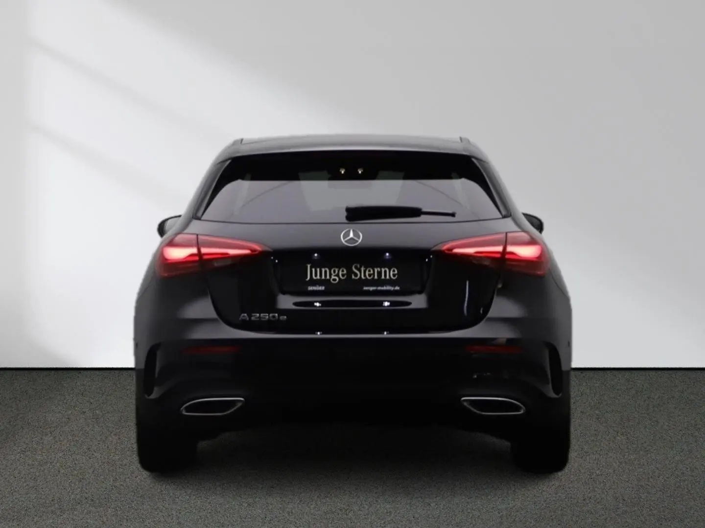 A 250 e AMG Night Panorama Totwinkel Burmester