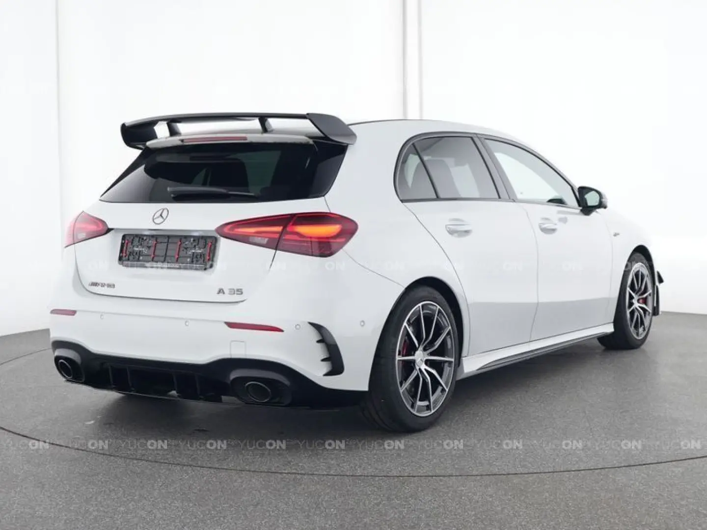 A 35 AMG Prem+ DISTRO Perf.Sitze AERO Pano Burme