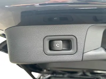 GLB 200 d Progressive +MBUX+Wide+Navi+AHK+STH+LM
