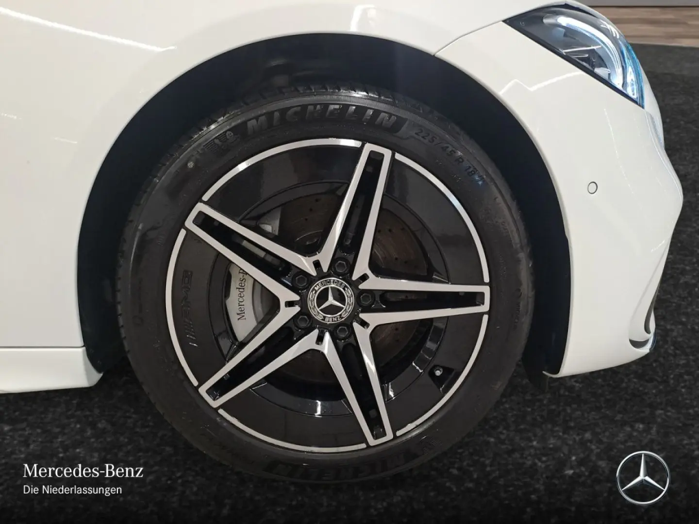 C 300 e AMG Advanced +/Night/Abrisskante/MBUX