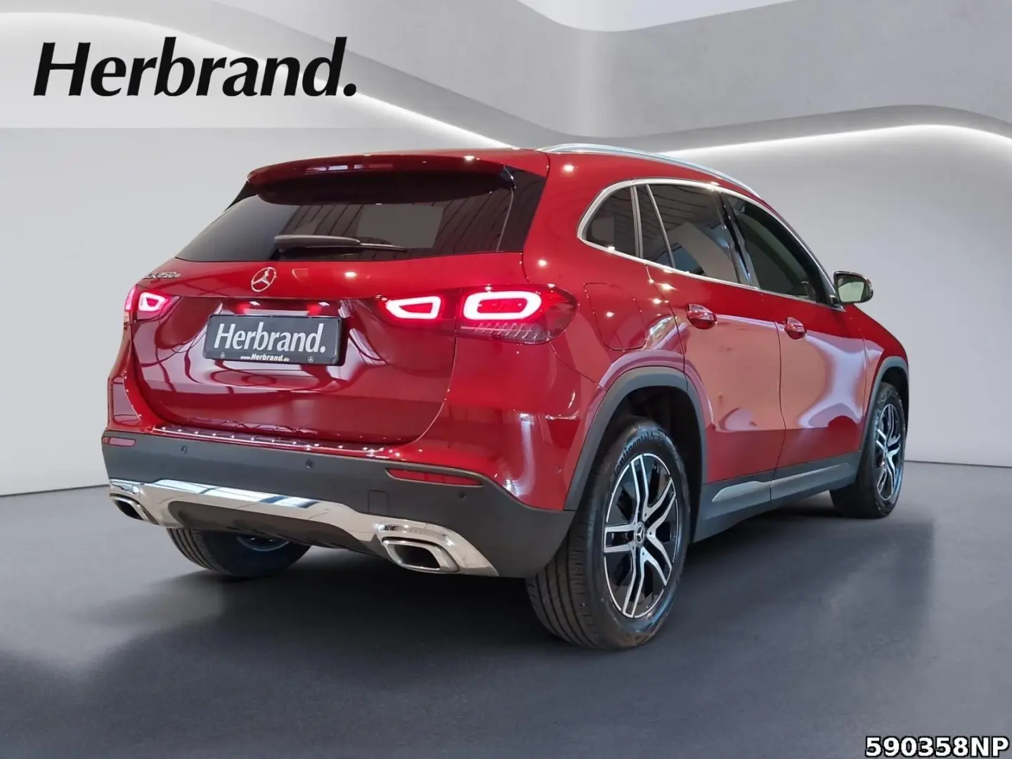 GLA 250 e Progressive Distronic LED Kamera