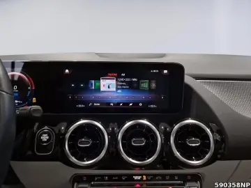 GLA 250 e Progressive Distronic LED Kamera