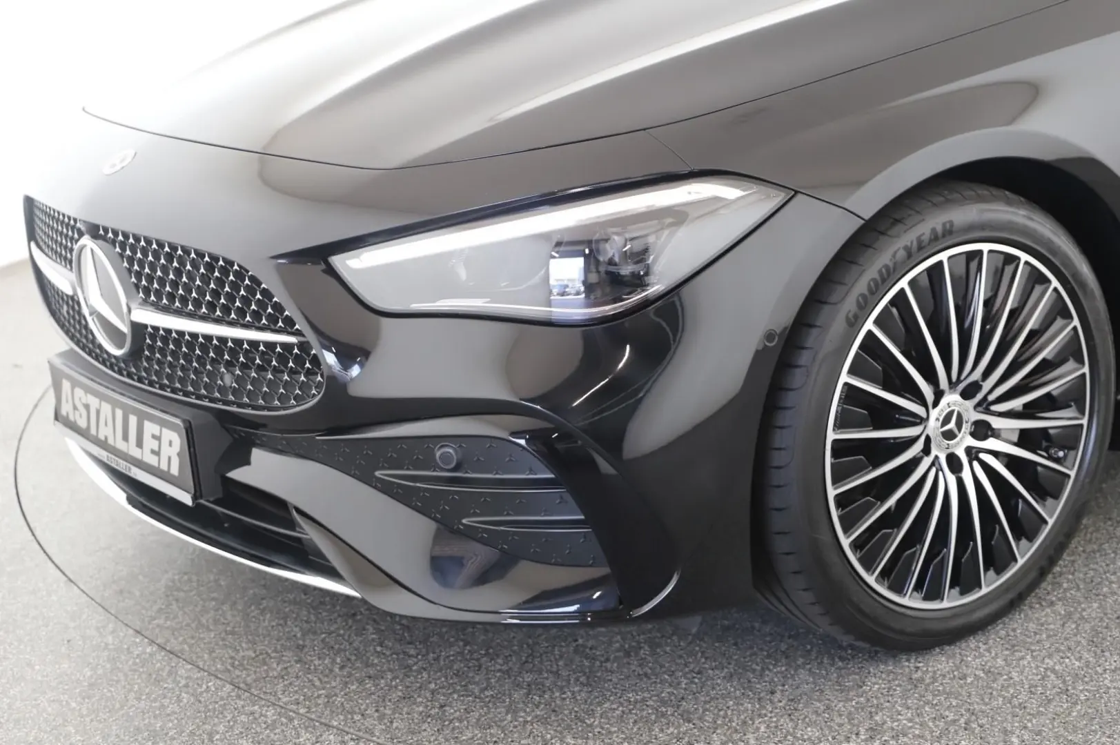 CLE 200 Coupé AMG Line 2x LED+MBUX+Pano+WiPa+360
