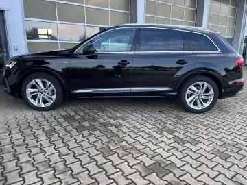 Audi Q7 50 TDI quattro S line AHK B&O Matrix