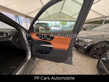 GLC 200 4M AMG Advan+*PANO*AHK*STHZG*LEDER*FAP+