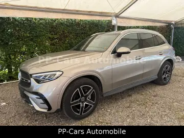 GLC 200 4M AMG Adva PANO AHK STHZG Sitzk. LEDER
