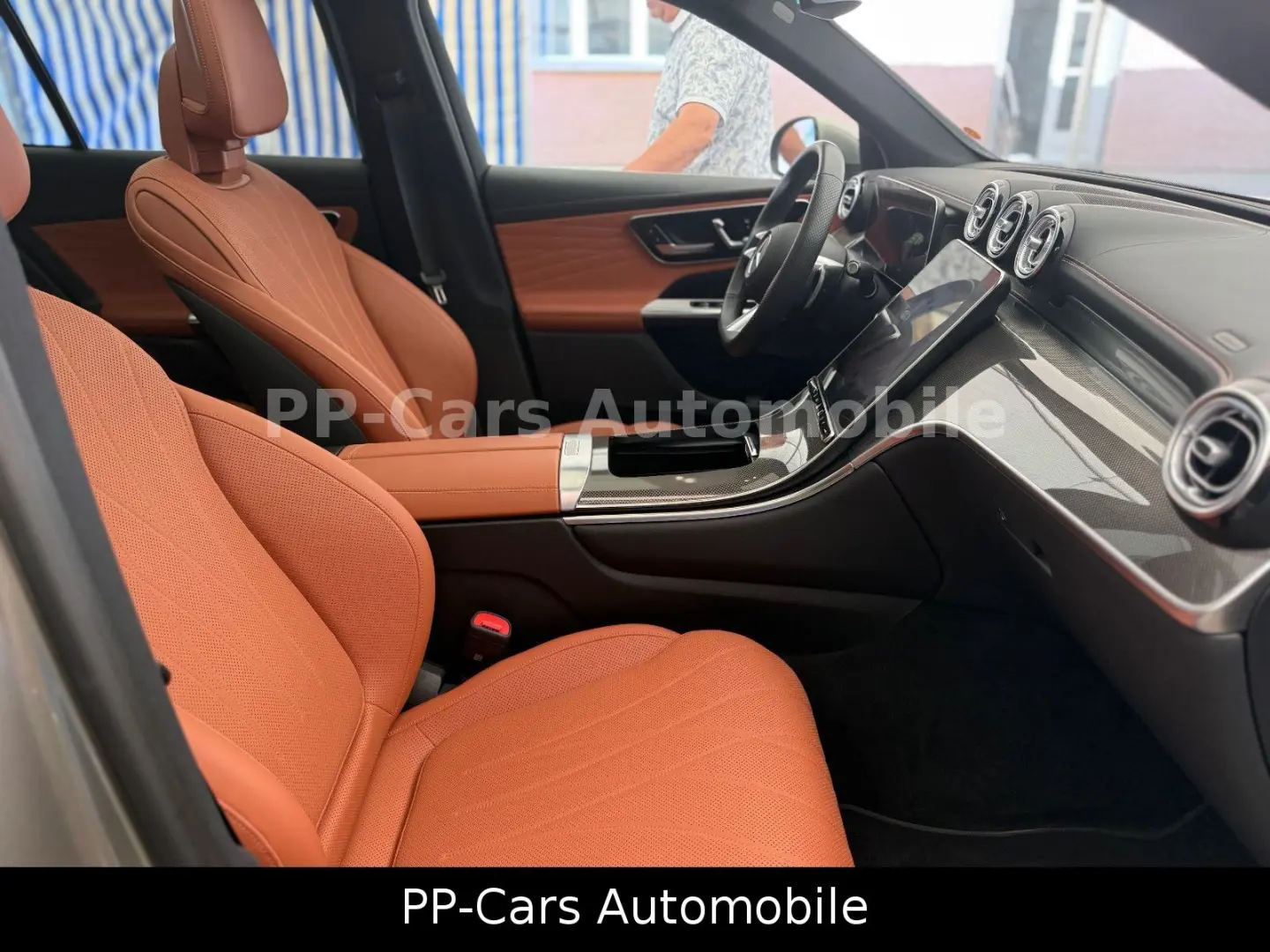 GLC 200 4M AMG Adva+*PANO*AHK*STHZG*Sitzk.*LEDER