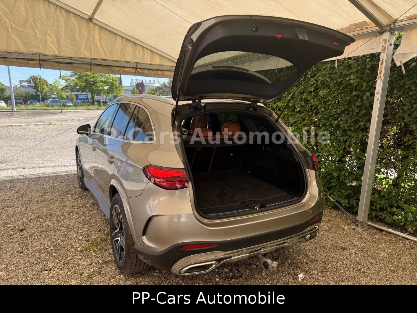 GLC 200 4M AMG Adva+*PANO*AHK*STHZG*Sitzk.*LEDER