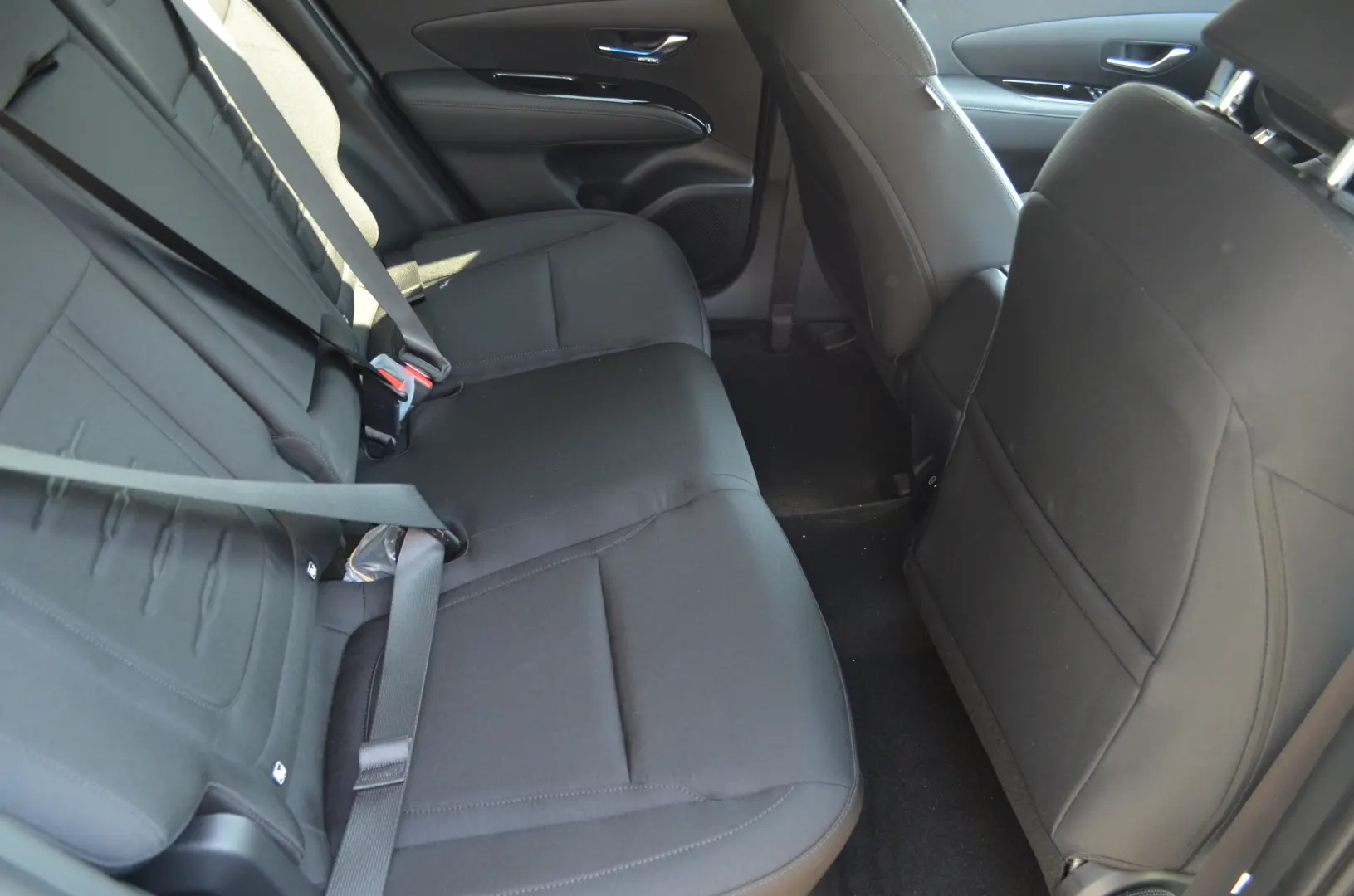 HYUNDAI TUCSON 1.6T-GDi 252CP Hybrid Plug-in 4WD 6AT Style