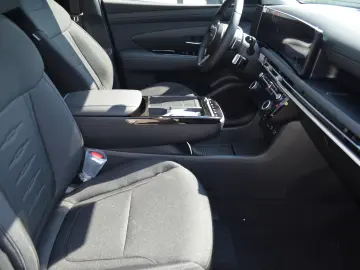 HYUNDAI TUCSON 1.6T-GDi 252CP Hybrid Plug-in 4WD 6AT Style