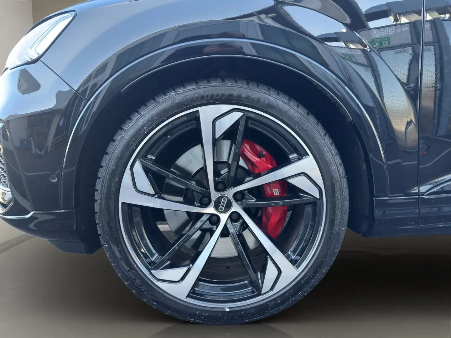 Audi SQ7 4.0 TFSI quattro competition plus S-line LM