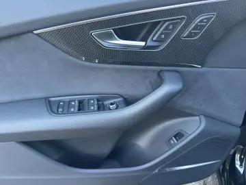 Audi SQ7 4.0 TFSI quattro competition plus S-line LM