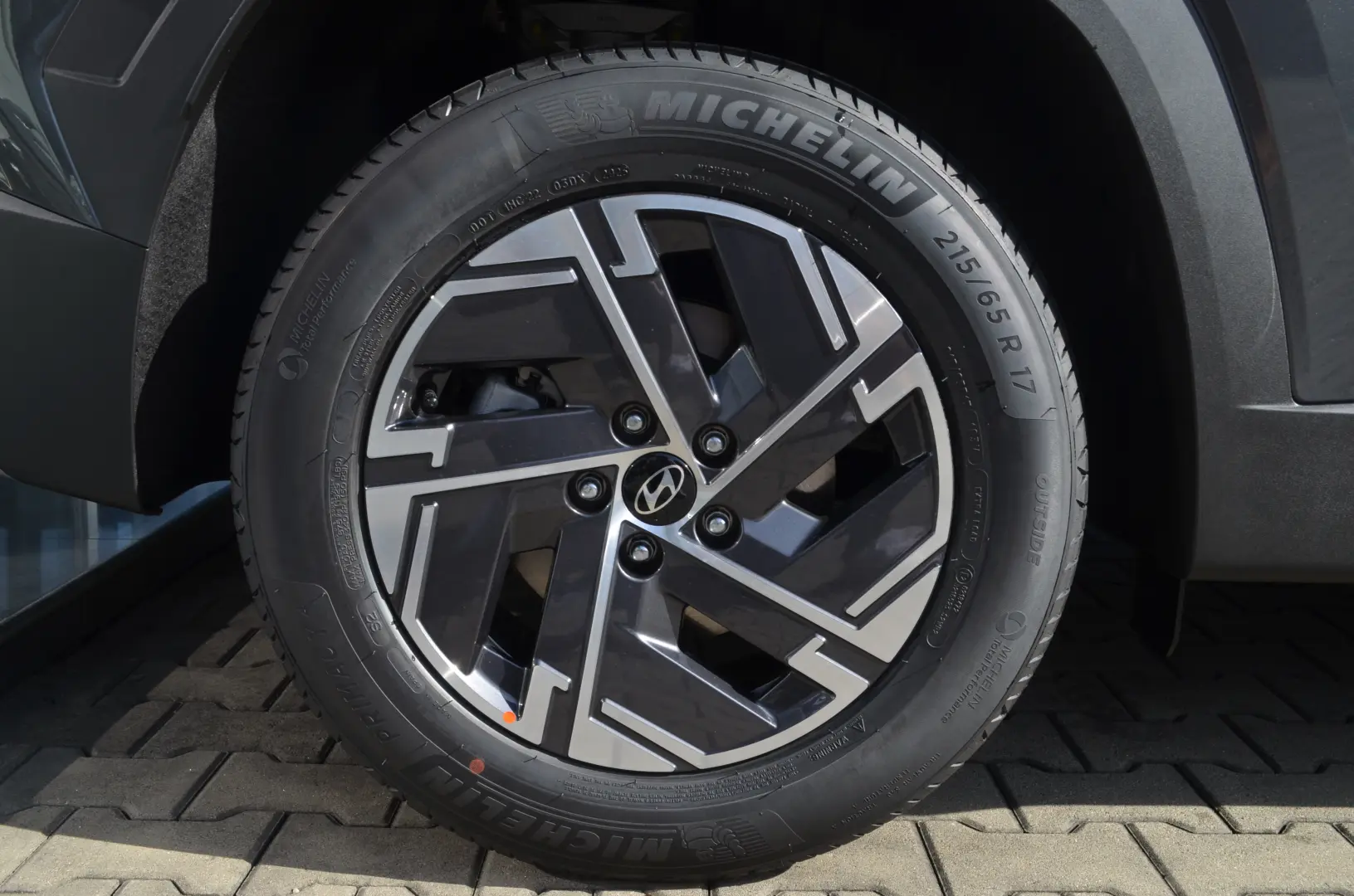 HYUNDAI TUCSON 1.6T-GDi 252CP Hybrid Plug-in 4WD 6AT Style