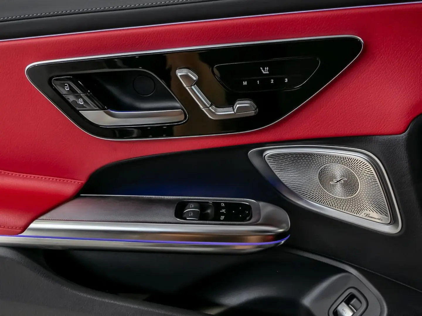 CLE 220 d AMG NIGHT PANORAMA BURMESTER 3D 360°