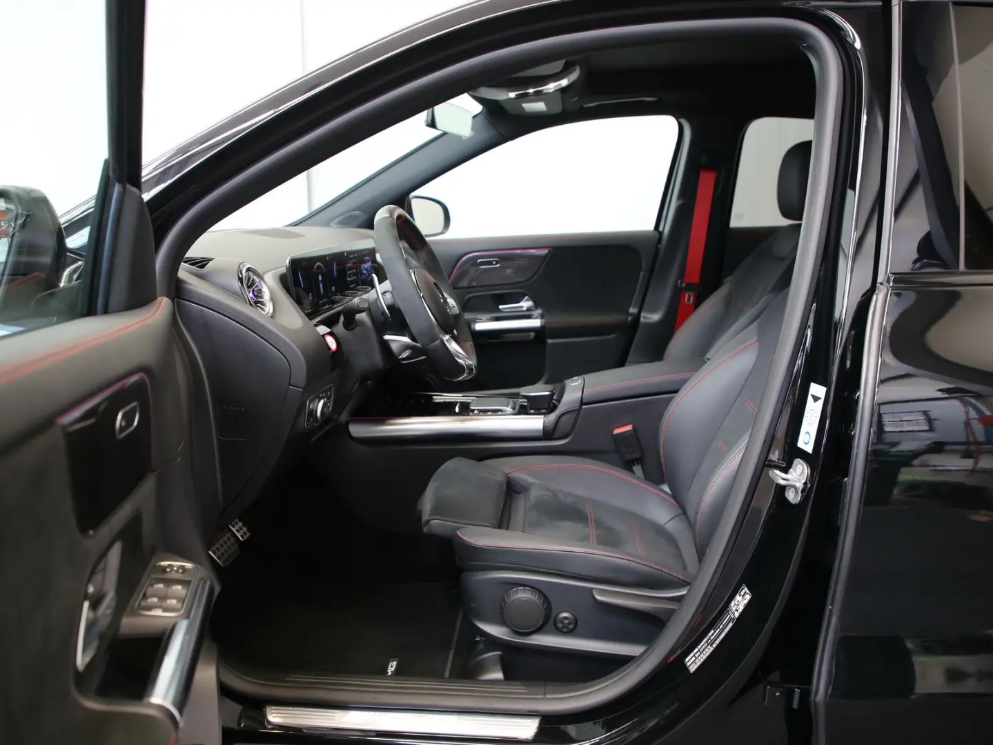 GLA 45 AMG S 4M+ Pano*AHK*Multibeam*Totwinkel*++