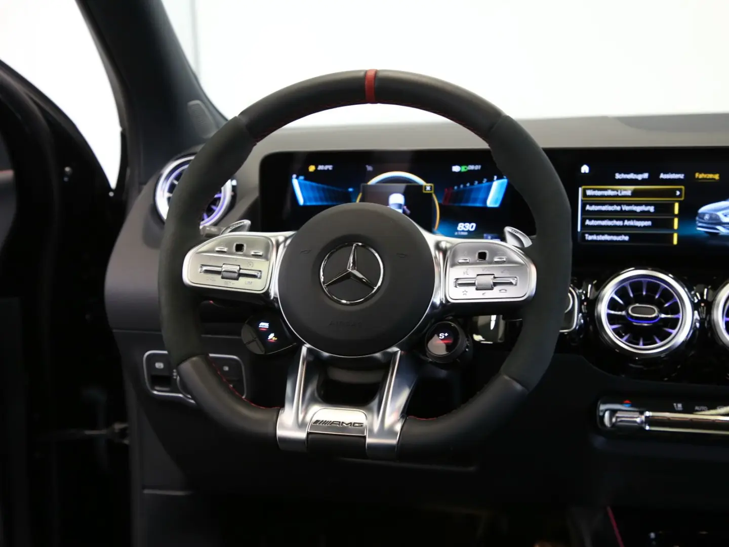 GLA 45 AMG S 4M+ Pano*AHK*Multibeam*Totwinkel*++