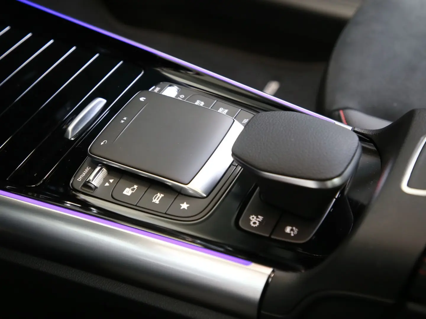GLA 45 AMG S 4M+ Pano*AHK*Multibeam*Totwinkel*++