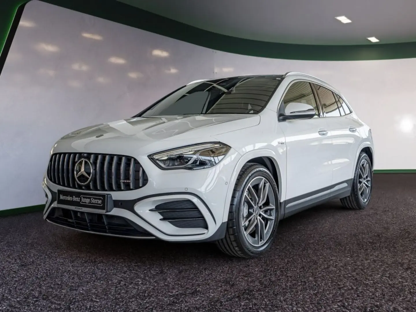 GLA 35 AMG 4M Premium LED Pano Navi SHD Kamera K