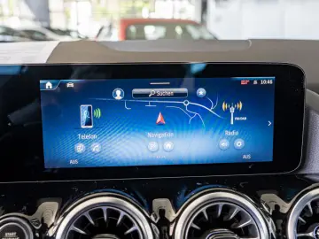 GLA 35 AMG 4M Premium LED Pano Navi SHD Kamera K