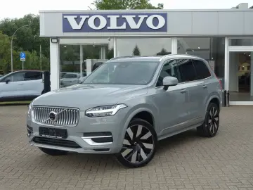 XC90 Plus Bright T8 AWD HUD B&W FOUR-C AHK 360