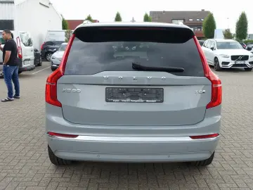 XC90 Plus Bright T8 AWD HUD/B&W/FOUR-C/AHK/360