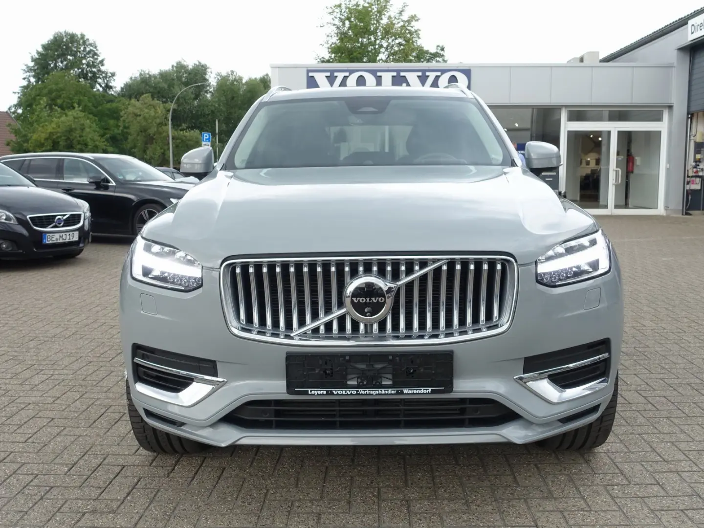 XC90 Plus Bright T8 AWD HUD/B&W/FOUR-C/AHK/360