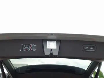 XC90 Plus Bright T8 AWD HUD/B&W/FOUR-C/AHK/360