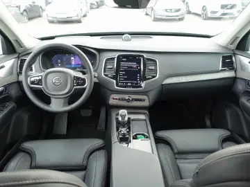 XC90 Plus Bright T8 AWD HUD/B&W/FOUR-C/AHK/360