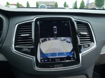 XC90 Plus Bright T8 AWD HUD/B&W/FOUR-C/AHK/360