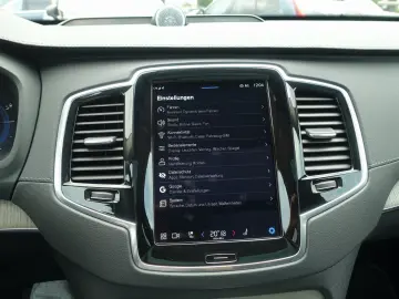 XC90 Plus Bright T8 AWD HUD/B&W/FOUR-C/AHK/360