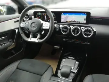 AMG CLA 45 S 4M+ C Pano*Drivers*FAP*Aero*Burm*AR