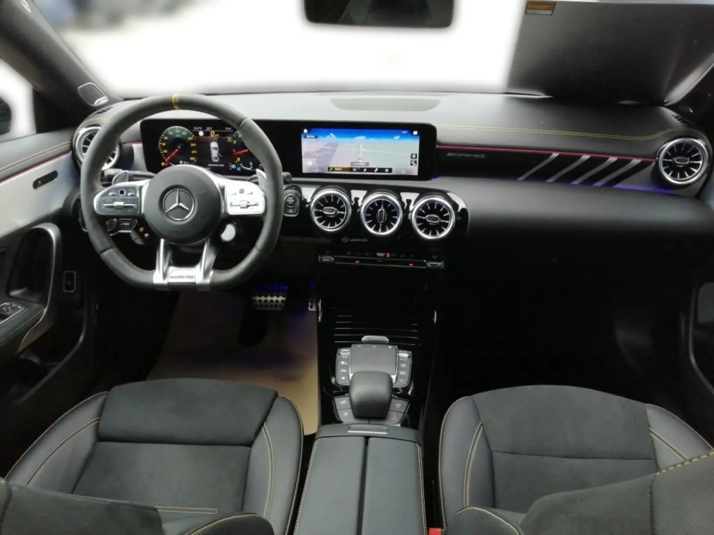 AMG CLA 45 S 4M+ C Pano*Drivers*FAP*Aero*Burm*AR