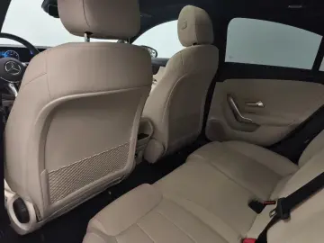 CLA 180 Coupé Progressive Advanced Pano 360°Cam