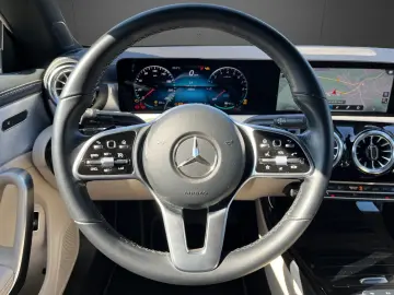 CLA 250 e PROGRESSIVE+NIGHT+MBEAM+KAM+AMBI+KEYLE