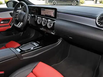 CLA 220 4M Coupé AMG PANORAMA+DISTRONIC+MEMORY
