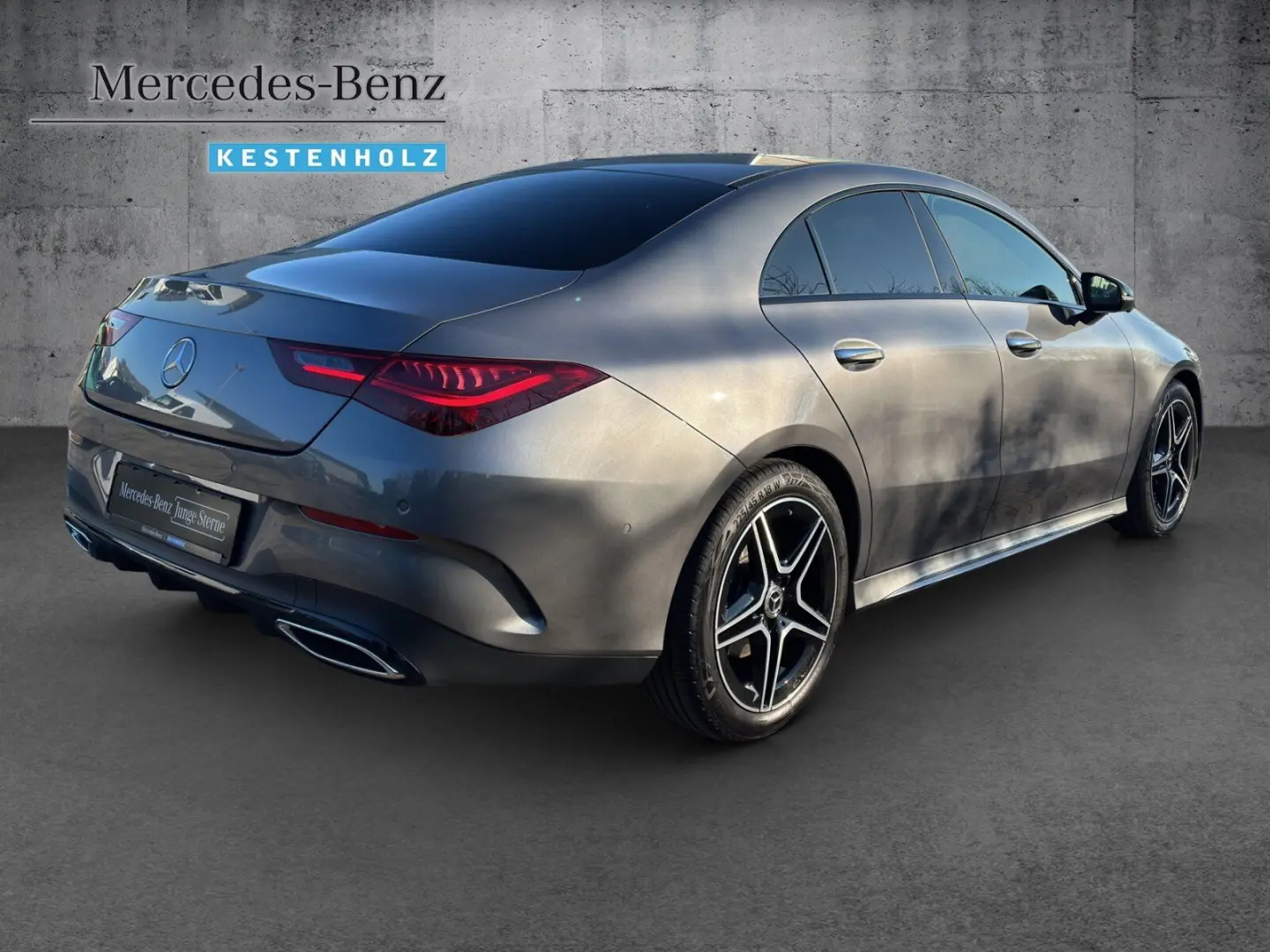CLA 220 d AMG+NIGHT+STHZ+DISTR+PANO+MLED+360+KEY