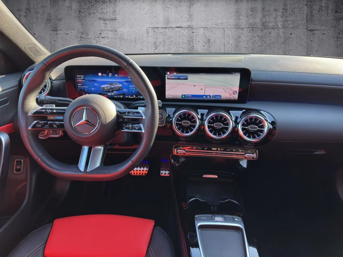 CLA 220 d AMG+NIGHT+STHZ+DISTR+PANO+MLED+360+KEY