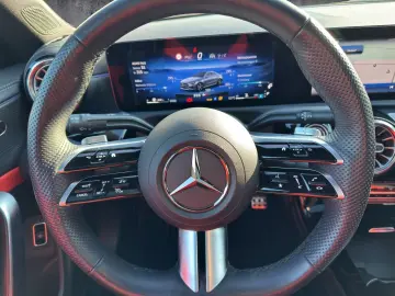 CLA 220 d AMG+NIGHT+STHZ+DISTR+PANO+MLED+360+KEY