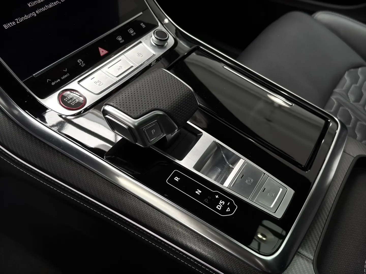 RSQ8 TFSI Q UPE164 LM23 SPORTSITZE+ PANO ST.HEIZ