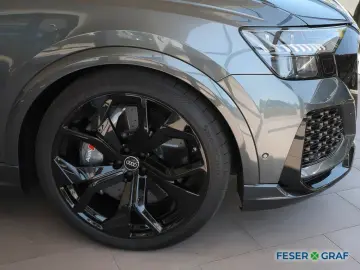 RSQ8 AHK B&O Keramik Matrix Pano 305 km/h