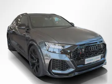 RSQ8 AHK B&O Keramik Matrix Pano 305 km/h