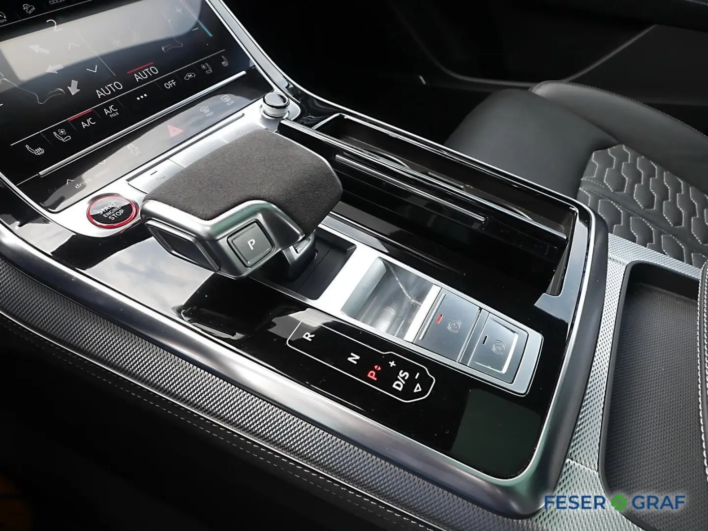 RSQ8 AHK B&O Keramik Matrix Pano 305 km/h