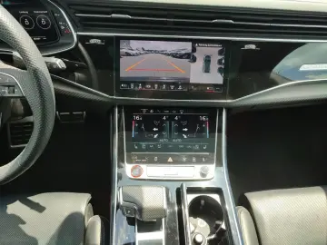 RS Q8 4.0 TFSI quattro*Navi*Matrix*HUD*B&O*AHK*P
