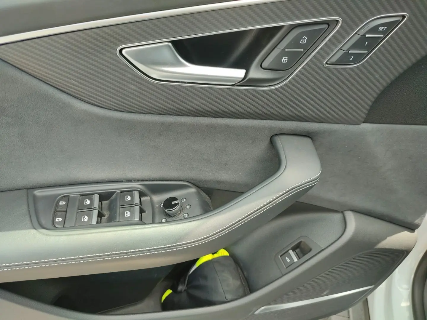 RS Q8 4.0 TFSI quattro*Navi*Matrix*HUD*B&O*AHK*P