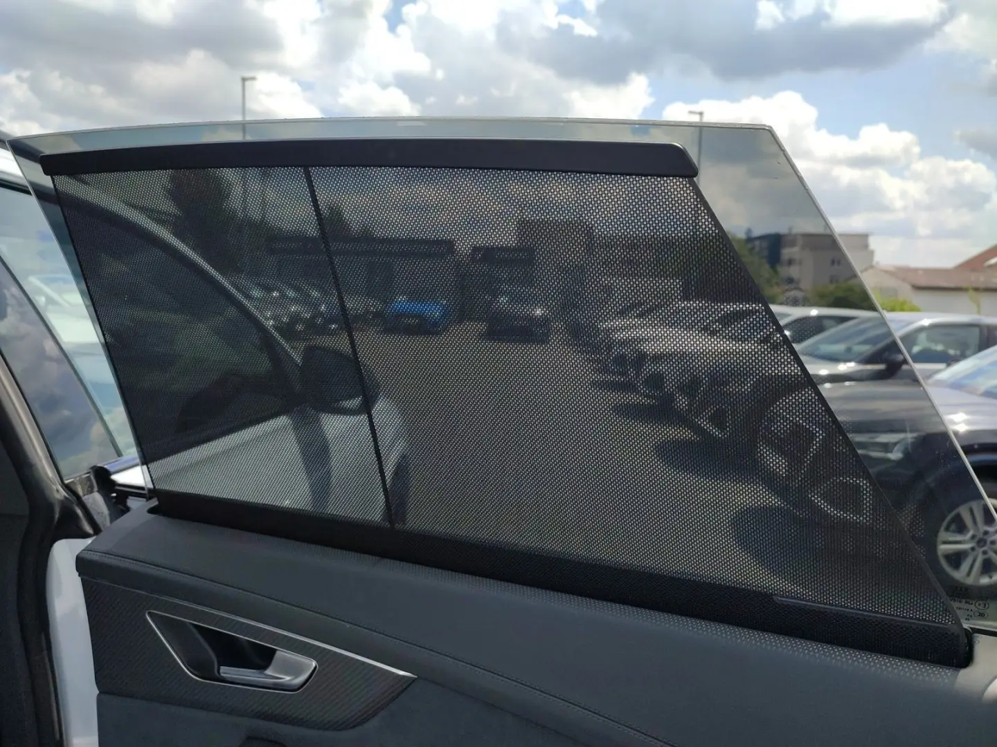 RS Q8 4.0 TFSI quattro*Navi*Matrix*HUD*B&O*AHK*P